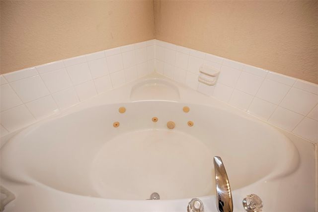 10411 Village Lake Drive, Missouri City, TX 77459