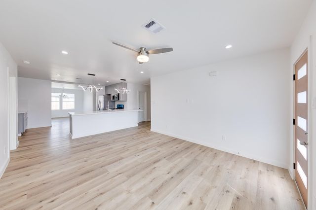 3635 Ward Street, Houston, TX 77021