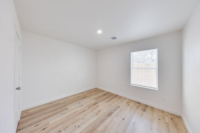 3635 Ward Street, Houston, TX 77021