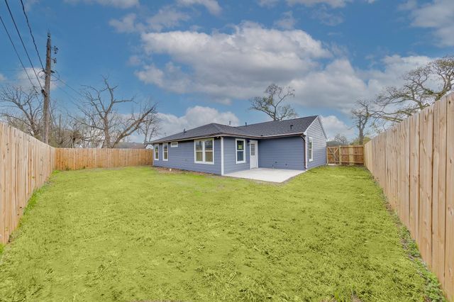 3635 Ward Street, Houston, TX 77021