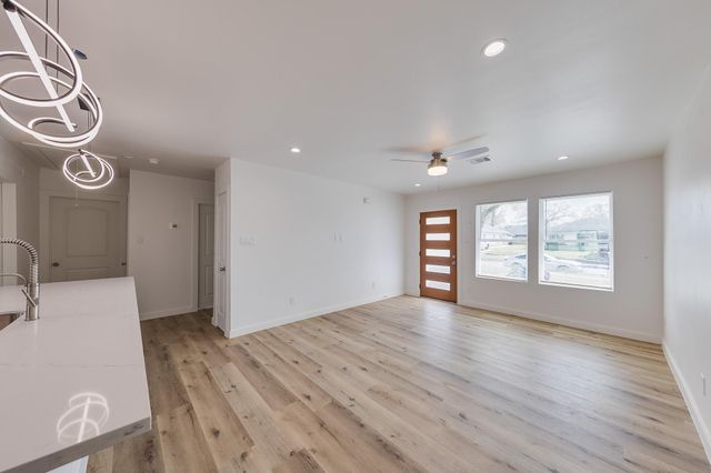 3635 Ward Street, Houston, TX 77021