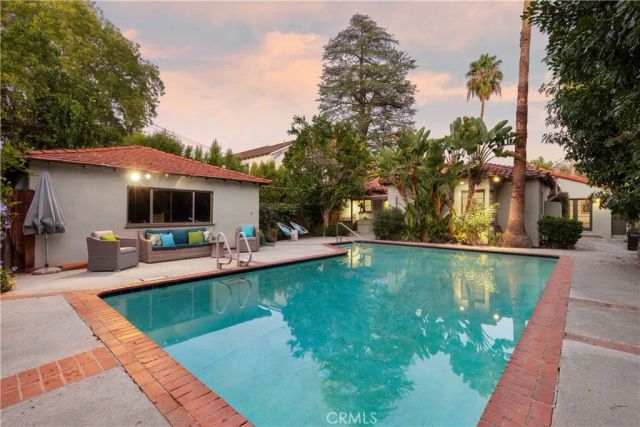 4225 Beeman Avenue, Studio City, CA 91604