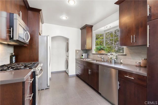 4225 Beeman Avenue, Studio City, CA 91604