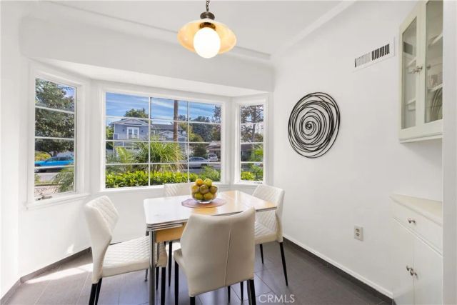 4225 Beeman Avenue, Studio City, CA 91604