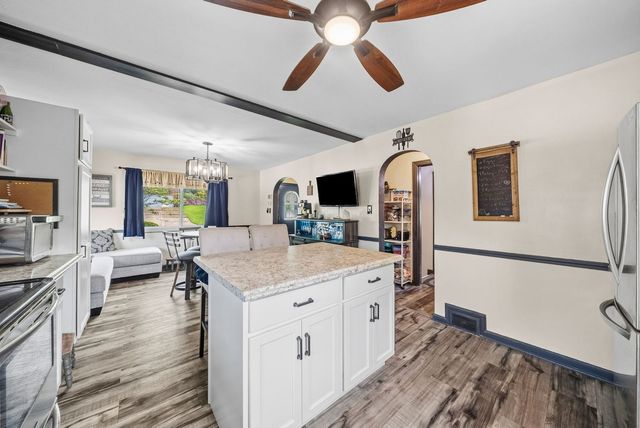 4768 Rolling Hills Road, Whitehall, PA 15236