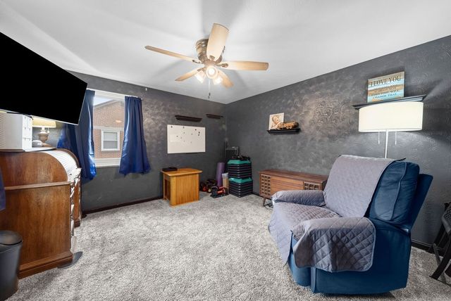 4768 Rolling Hills Road, Whitehall, PA 15236