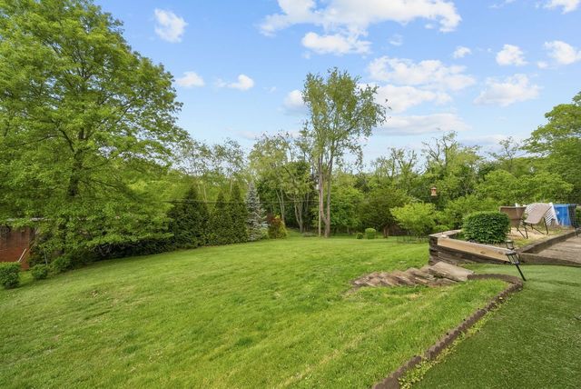 4768 Rolling Hills Road, Whitehall, PA 15236