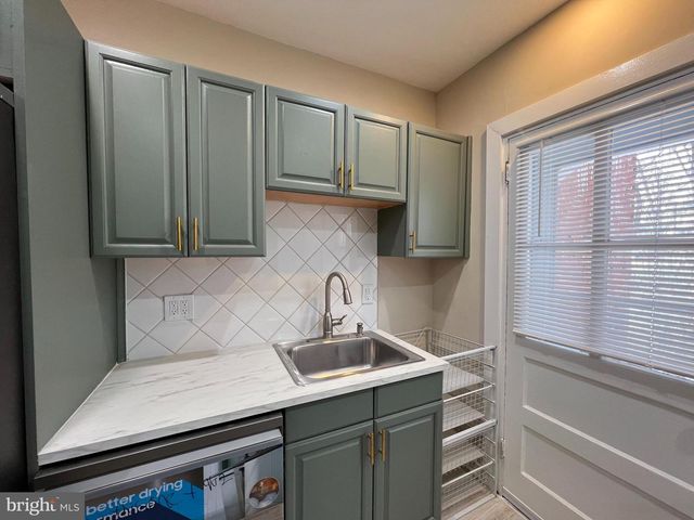 203 NASSAU PL, Norristown, PA 19401