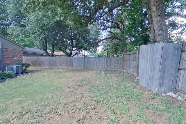 4931 Darrow Lane, Arlington, TX 76017
