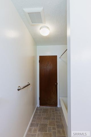 943 Tanager Drive, Pocatello, ID 83201