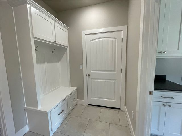 18 Olmsted Circle, Bella Vista, AR 72715