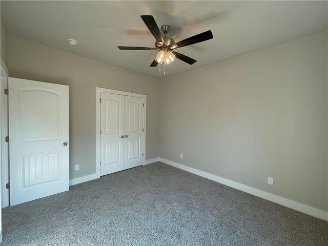 18 Olmsted Circle, Bella Vista, AR 72715