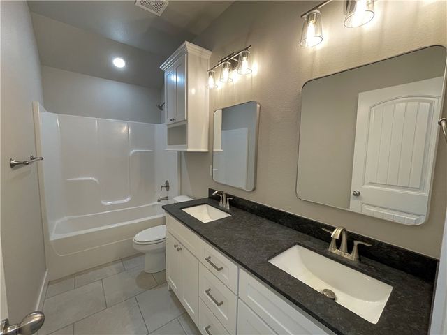 18 Olmsted Circle, Bella Vista, AR 72715