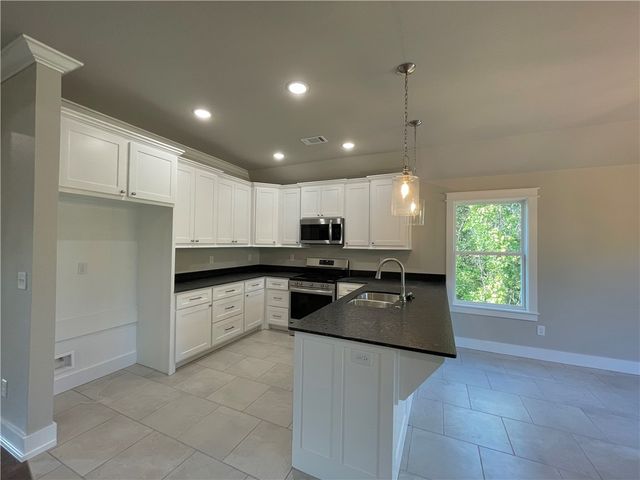 18 Olmsted Circle, Bella Vista, AR 72715