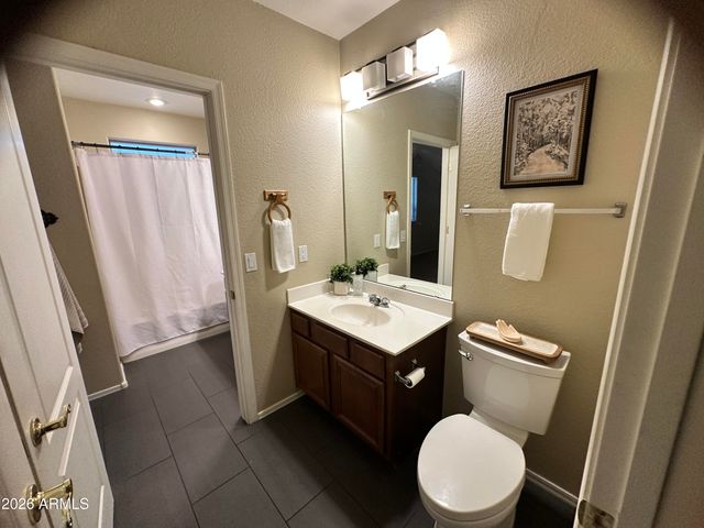 8009 W BECK Lane, Peoria, AZ 85382