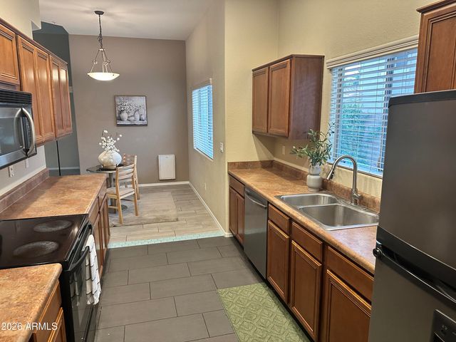 8009 W BECK Lane, Peoria, AZ 85382
