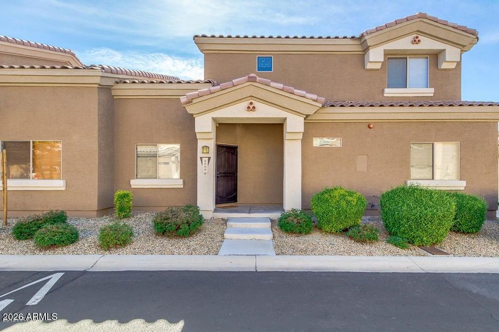 8009 W BECK Lane, Peoria, AZ 85382