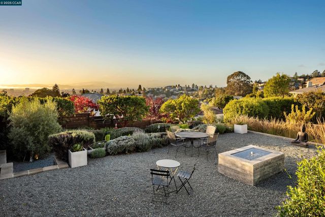 189 Florence Ave, Oakland, CA 94618