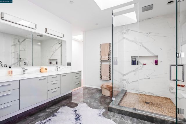 189 Florence Ave, Oakland, CA 94618