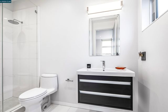 189 Florence Ave, Oakland, CA 94618