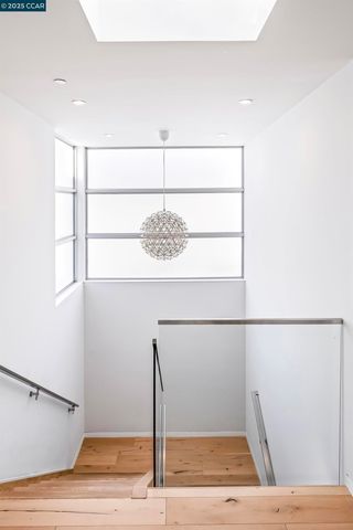 189 Florence Ave, Oakland, CA 94618