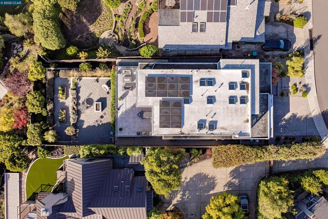 189 Florence Ave, Oakland, CA 94618