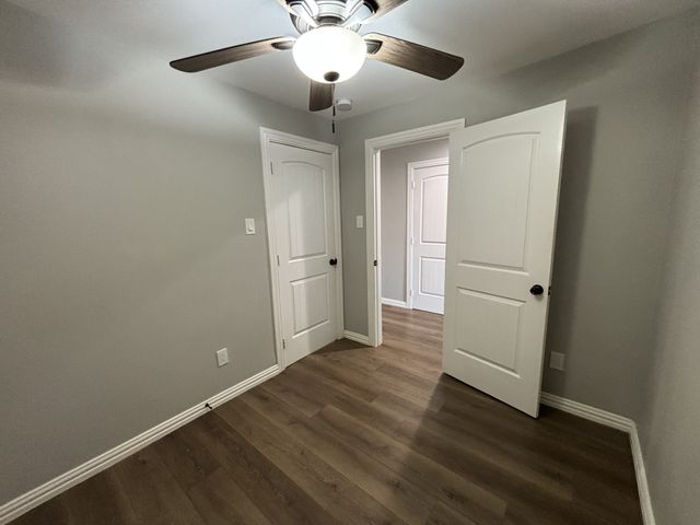 113 W Mt Vernon Street, Mabank, TX 75147