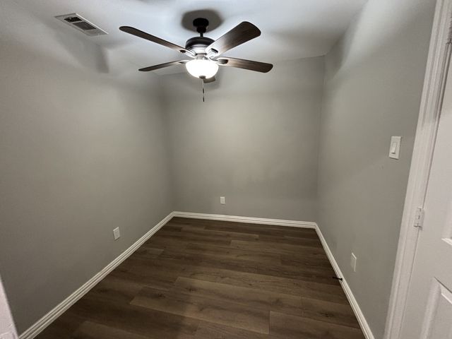 113 W Mt Vernon Street, Mabank, TX 75147