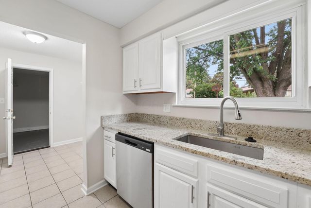 5084 Jameson Drive, Columbus, OH 43232