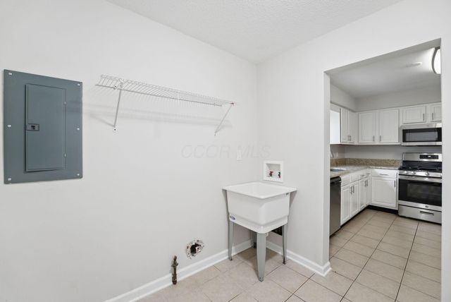 5084 Jameson Drive, Columbus, OH 43232