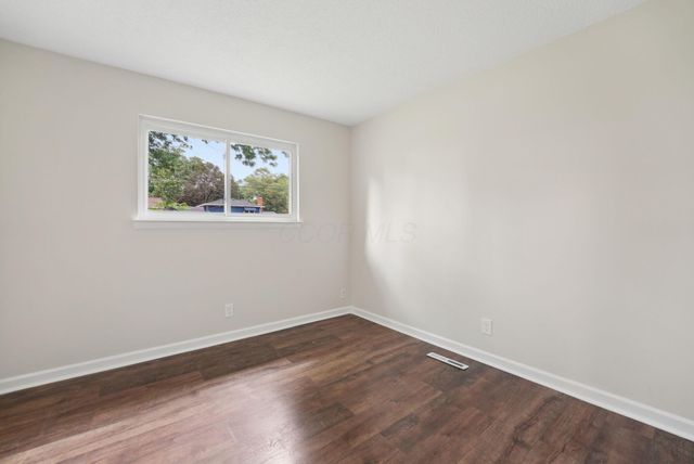 5084 Jameson Drive, Columbus, OH 43232