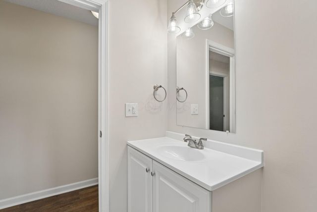 5084 Jameson Drive, Columbus, OH 43232