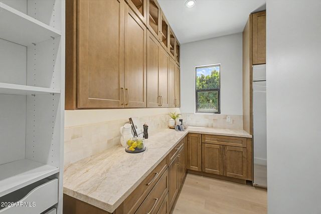 5101 E Laurel Lane, Scottsdale, AZ 85254