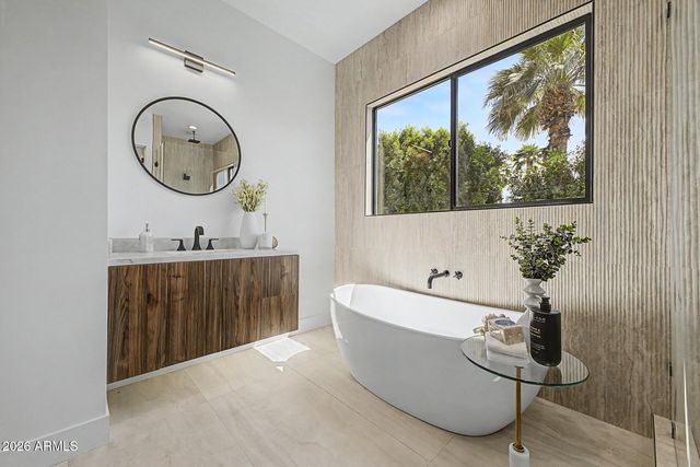 5101 E Laurel Lane, Scottsdale, AZ 85254