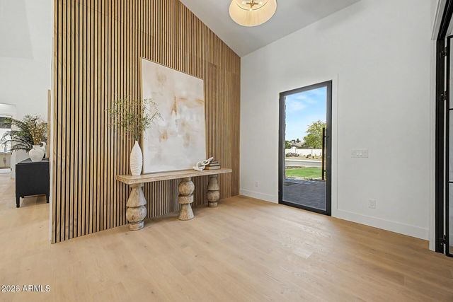 5101 E Laurel Lane, Scottsdale, AZ 85254