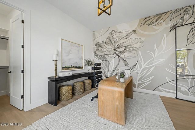 5101 E Laurel Lane, Scottsdale, AZ 85254