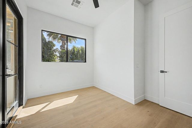 5101 E Laurel Lane, Scottsdale, AZ 85254