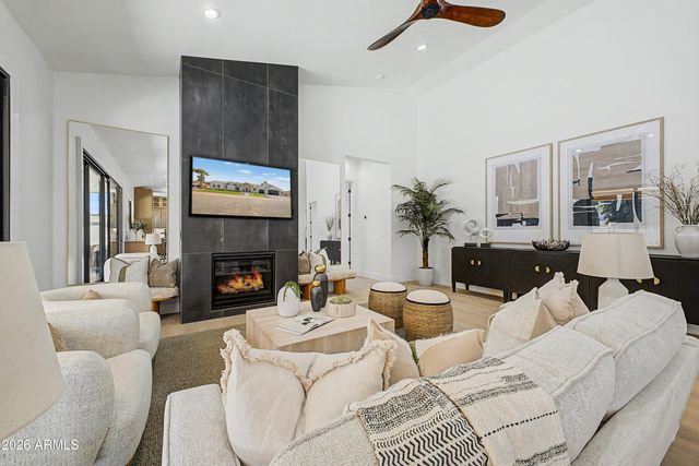 5101 E Laurel Lane, Scottsdale, AZ 85254