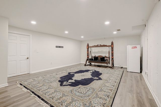 293 Barclay Drive, Glendale Heights, IL 60139