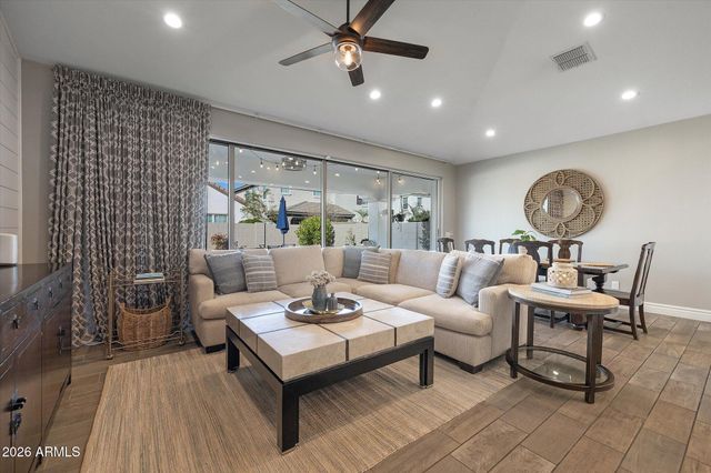 4422 E GRAND CANYON Drive, Chandler, AZ 85249