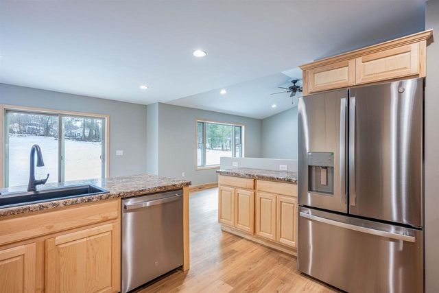 1618 Michigan Avenue, Wisconsin Dells, WI 53965