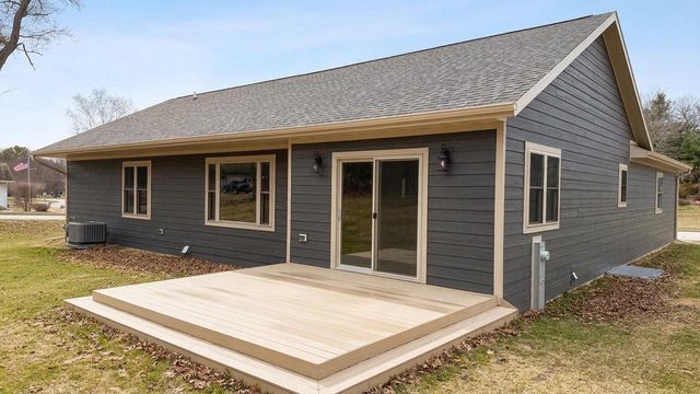 1618 Michigan Avenue, Wisconsin Dells, WI 53965