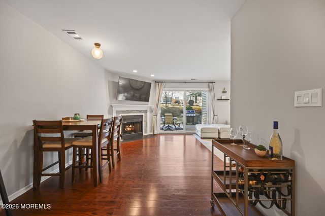 73 Holly Drive, Eatontown, NJ 07724