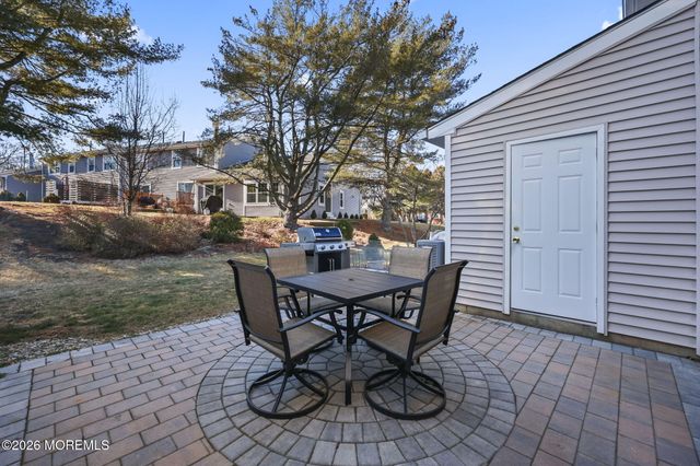 73 Holly Drive, Eatontown, NJ 07724