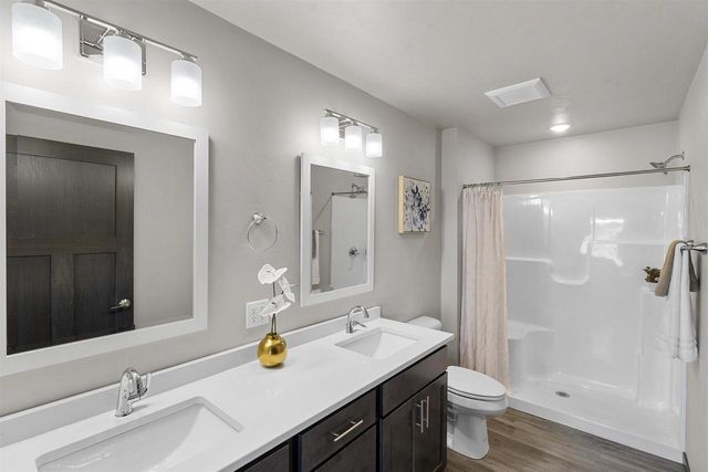 1744 PATRIOT WAY, Neenah, WI 54956