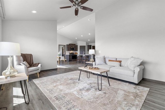1744 PATRIOT WAY, Neenah, WI 54956