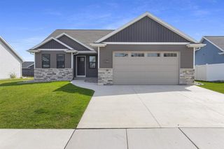 1744 PATRIOT WAY, Neenah, WI 54956
