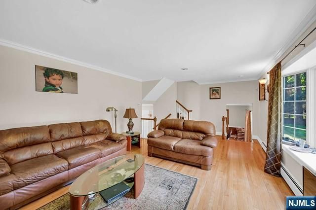 100 Lake Street, Upper Saddle River, NJ 07458