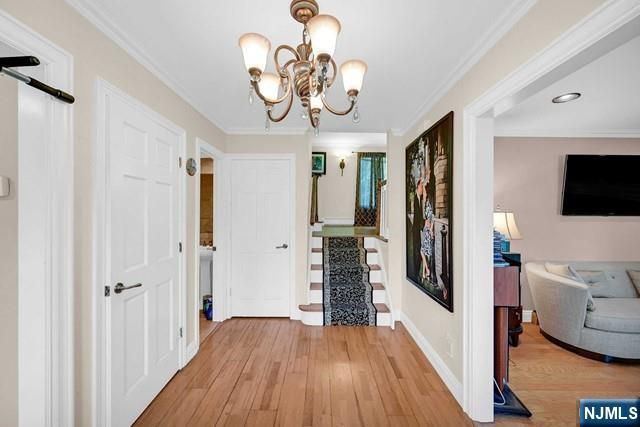 100 Lake Street, Upper Saddle River, NJ 07458