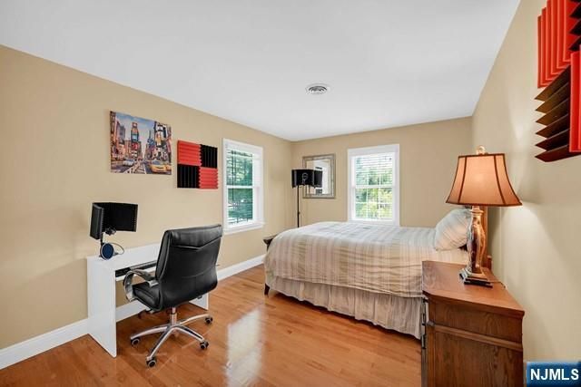 100 Lake Street, Upper Saddle River, NJ 07458